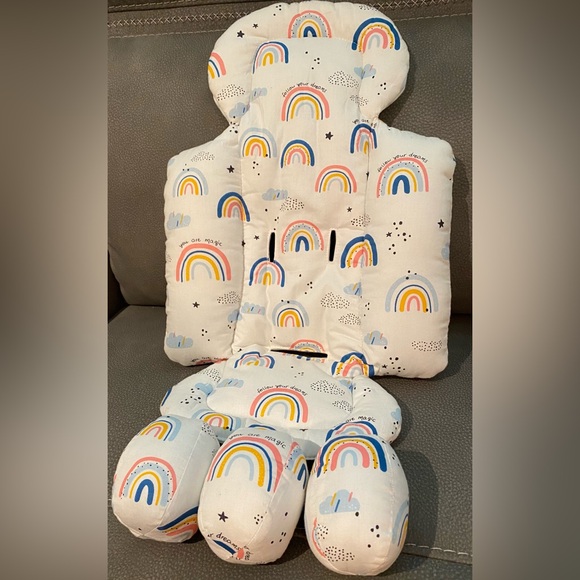 Mamaroo or Graco Rainbow Patterned infant Insert Set - Picture 1 of 1